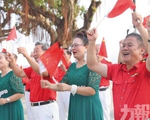 香洲「文化加油站」唱響助威之聲