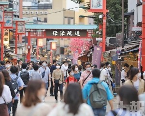 央視警告日方「撒泡尿照照自己」