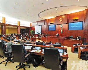 建隧道連接皇朝至D區