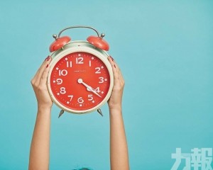 為何無法回答「現在幾點」？