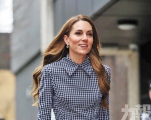 網友驚呼瘦成紙片人