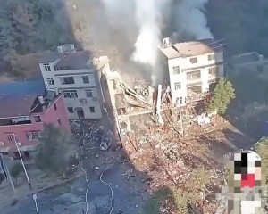 實名控訴官員索賄引發輿論震盪