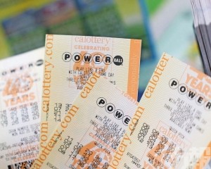 上期68張彩票只差一號贏十億美元
