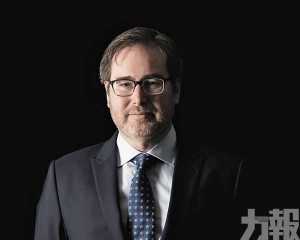 套現約380萬美元