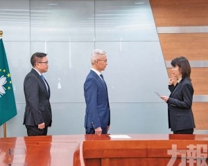 戴司寄語推動財政與稅收現代化