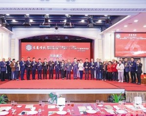 打造「雙語+科技」標杆