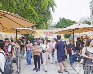 引客近20萬人次 總營收80萬元