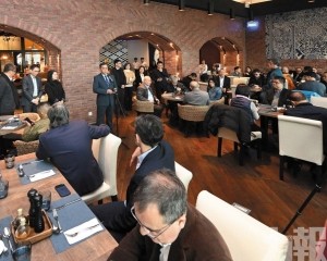 續與傳媒保持良好溝通