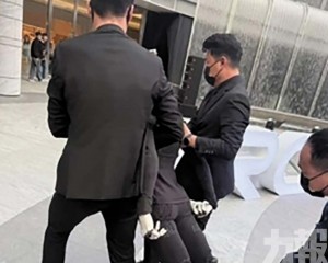 何小鵬：就像孩子學走路