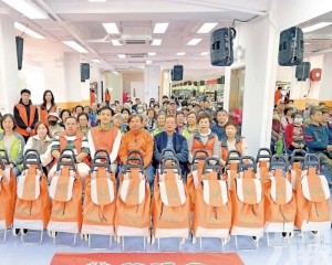 千一福包傳愛顯關懷