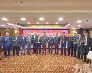 籲當局穩定市場完善房產政策