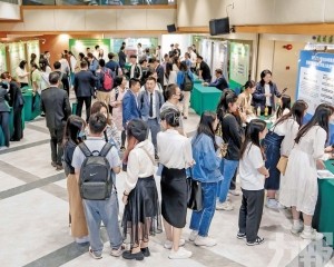 業界：透過「傳幫帶」育本地團隊