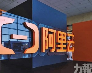 強化大模型與基建布局