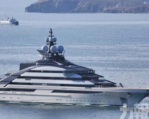 俄超級遊艇闖過霍爾木茲海峽