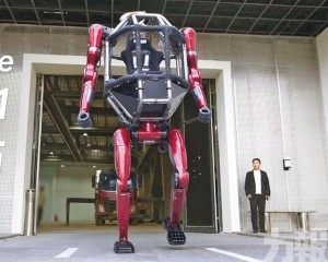 王興興披甲上陣 售價390萬起