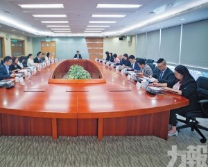 3月金融業均薪逾3.2萬元