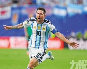 美斯「帶帽」加冕射手王
