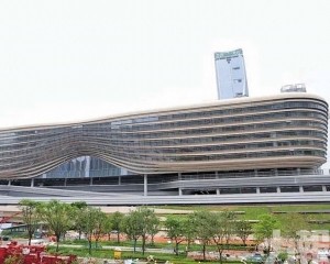 深圳側商舖租金翻倍