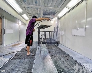 設過渡安排減少業界衝擊