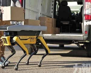 機器狗「快遞員」打通最後一里路