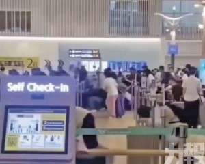 職員維持秩序受傷