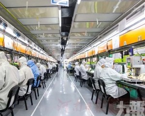 富士康鄭州廠加薪搶人