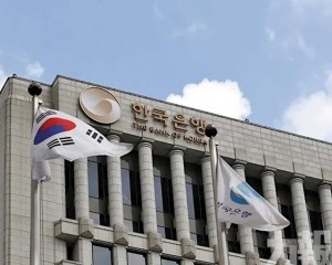 轉向加入全球增持黃金潮