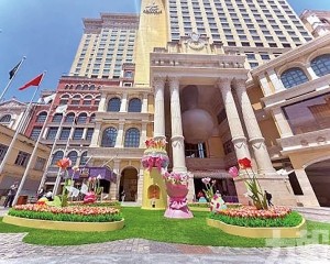 衛星娛樂場退場拖累