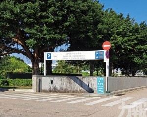 兩戶外停車場9月底前投用