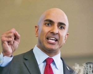 長息升不改幣策