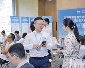 機器人博士同場較量