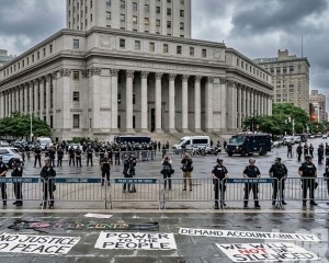 搜捕LGBTQ組織 逾60人被捕