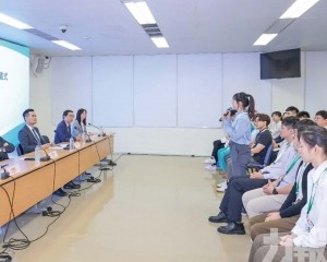 羅奕龍寄語珍惜機會牢記責任