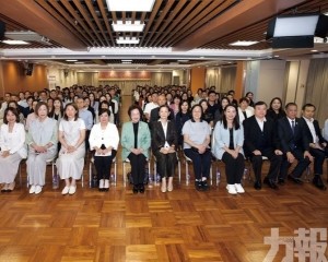 全勤履職接約2,000人次個案 提交24份發言93份質詢