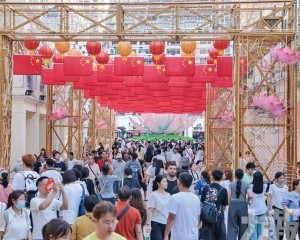 單日客量21萬創國慶假歷年新高