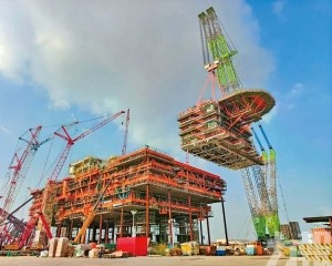 1,244噸模塊一次就位