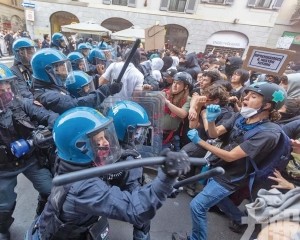 青年抗爭怒火為何升高？