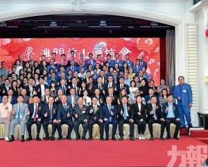 陳萬年：團結鄉親接續奮進