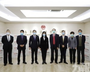 南粵集團捐贈10萬個口罩