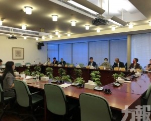 政府擬統一收申請再分發各基金