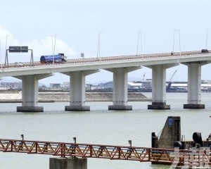 友誼大橋結構維修工程完工