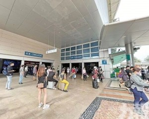 10月入境本澳旅客按月減少近半