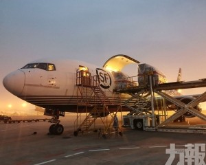 深圳首開通至香港貨運包機航線