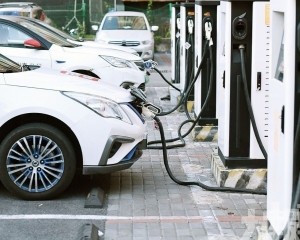 新能源汽車滲透率年底達三成五