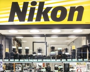 Nikon反駁：將繼續生產
