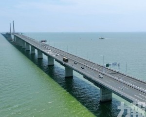 珠海邊檢多舉措迎「港車北上」