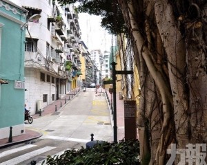 長超七米車輛禁入學校巷及和平斜巷