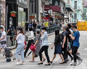 本地居民失業率降至2.1%