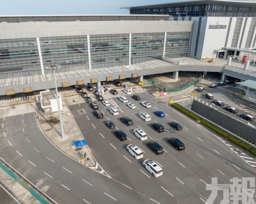 年度累計出入境客量突破一千萬