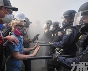 引發聯邦與地方對峙